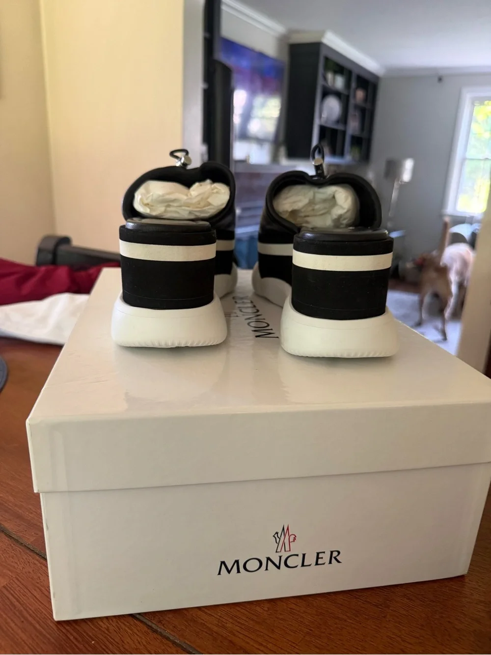 Gorgeous Guaranteed Authentic Moncler Zaira Platform Leather Slides